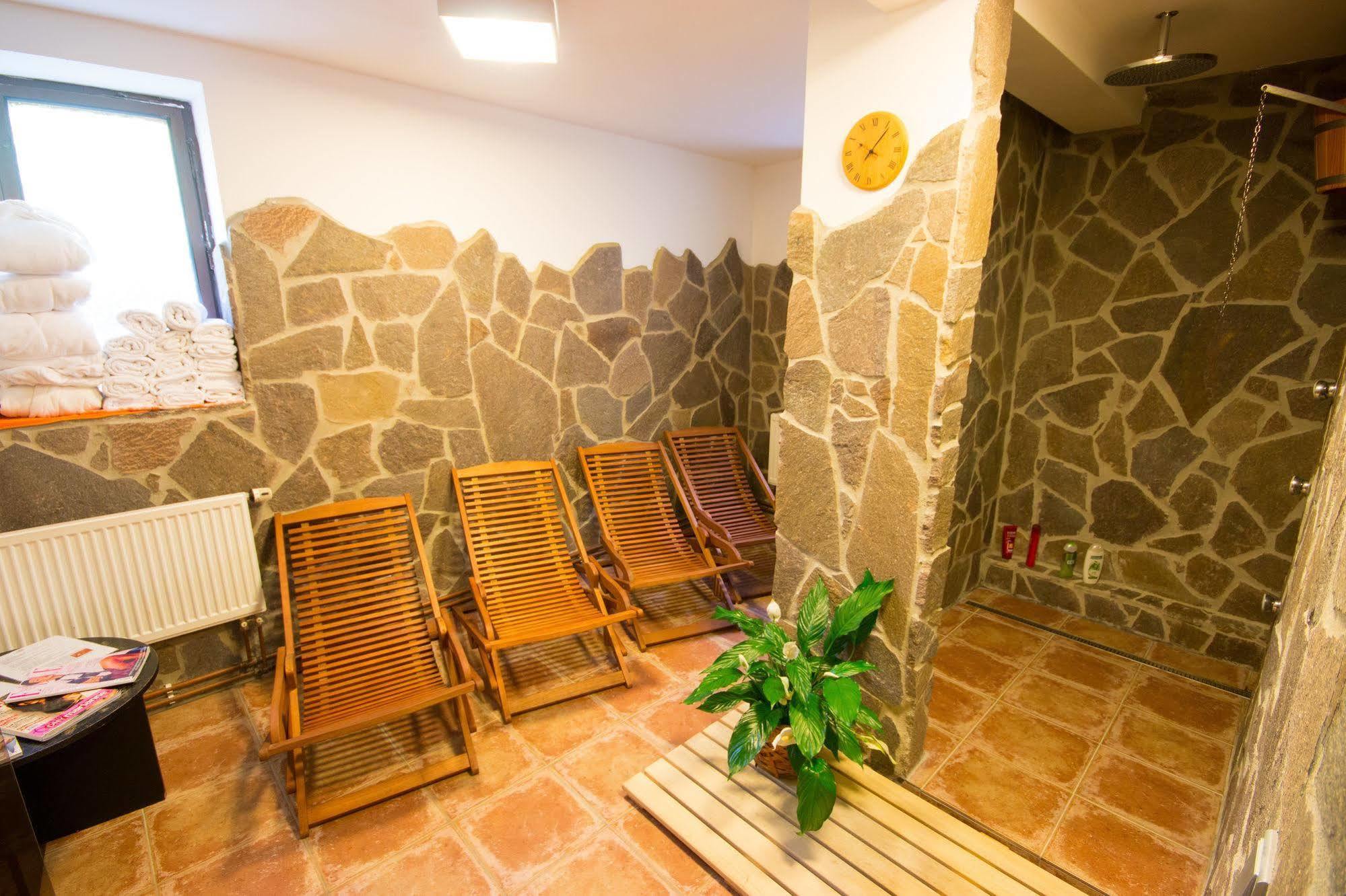 Horsky Hotel Dobra Chata Stachy Dış mekan fotoğraf